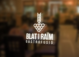 Diseño de logotipo para eventos gastronómicos a domicilio