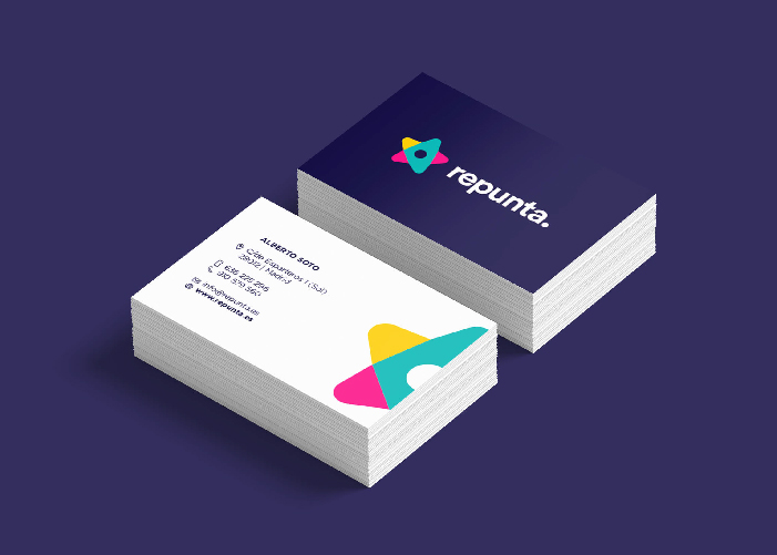 Diseño de tarjetas de Repunta, esta empresa de marketing online.